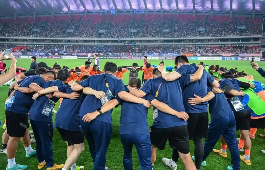 皇冠信用代理出租_亚洲之巅!武汉女足皇冠信用代理出租,捧起首座亚冠金杯!