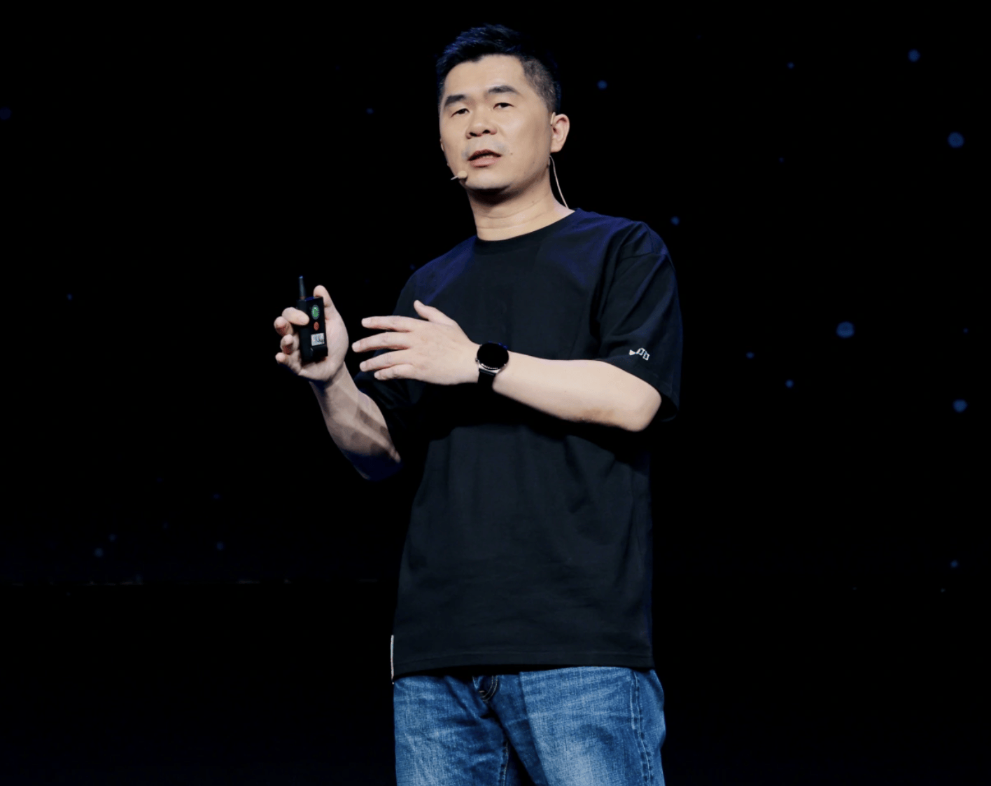 mos011代理申请_钉钉原总裁叶军离职