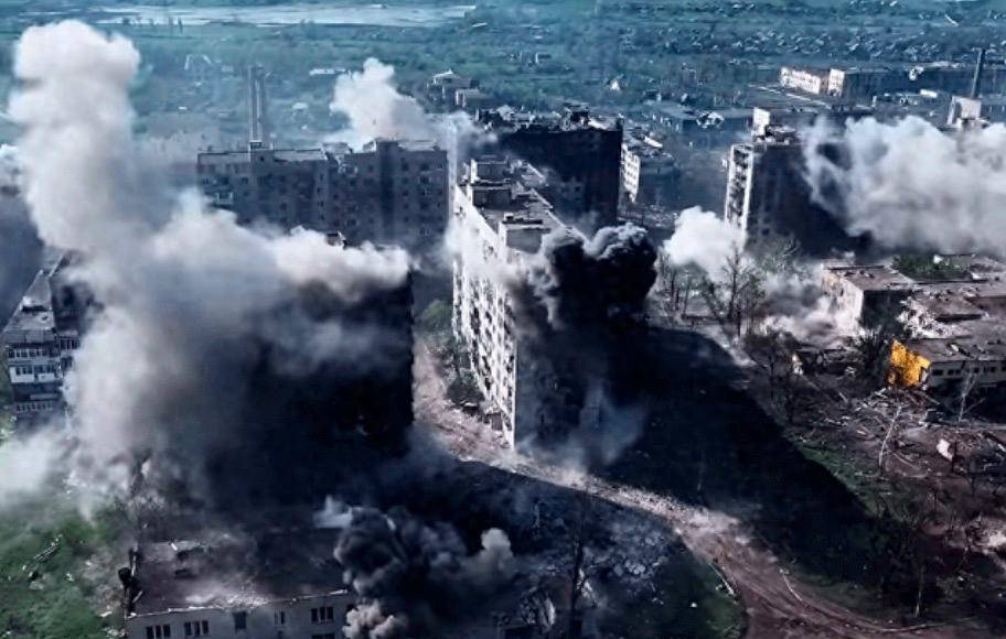 介绍个信用网网址_俄军抵达郊区却不攻城介绍个信用网网址,有人发现不对劲:红军城只是一个“诱饵”