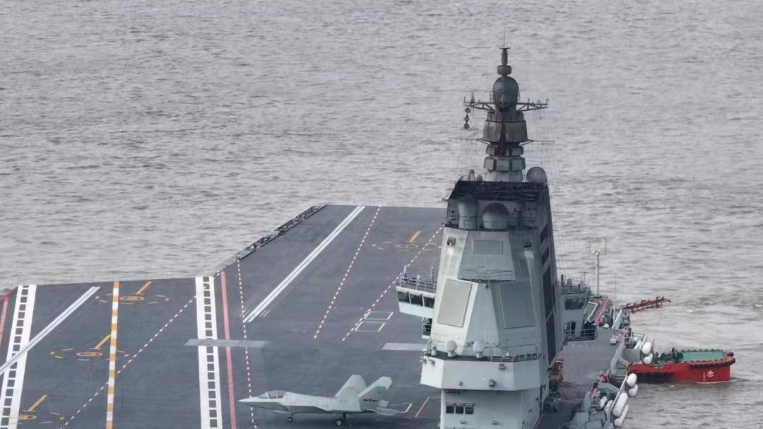 皇冠信用网在线开户_海空捷报连连!六代机即将上福建舰皇冠信用网在线开户,舰载机全面占优,新型号领先美军十年!