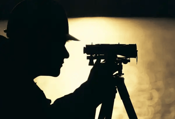 奇亚亚蒙 vS 莫迪因_国安部:夏某表面是爱心人士奇亚亚蒙 vS 莫迪因,却悄悄记录中国军事管理区数据,引诱村民提供敏感信息