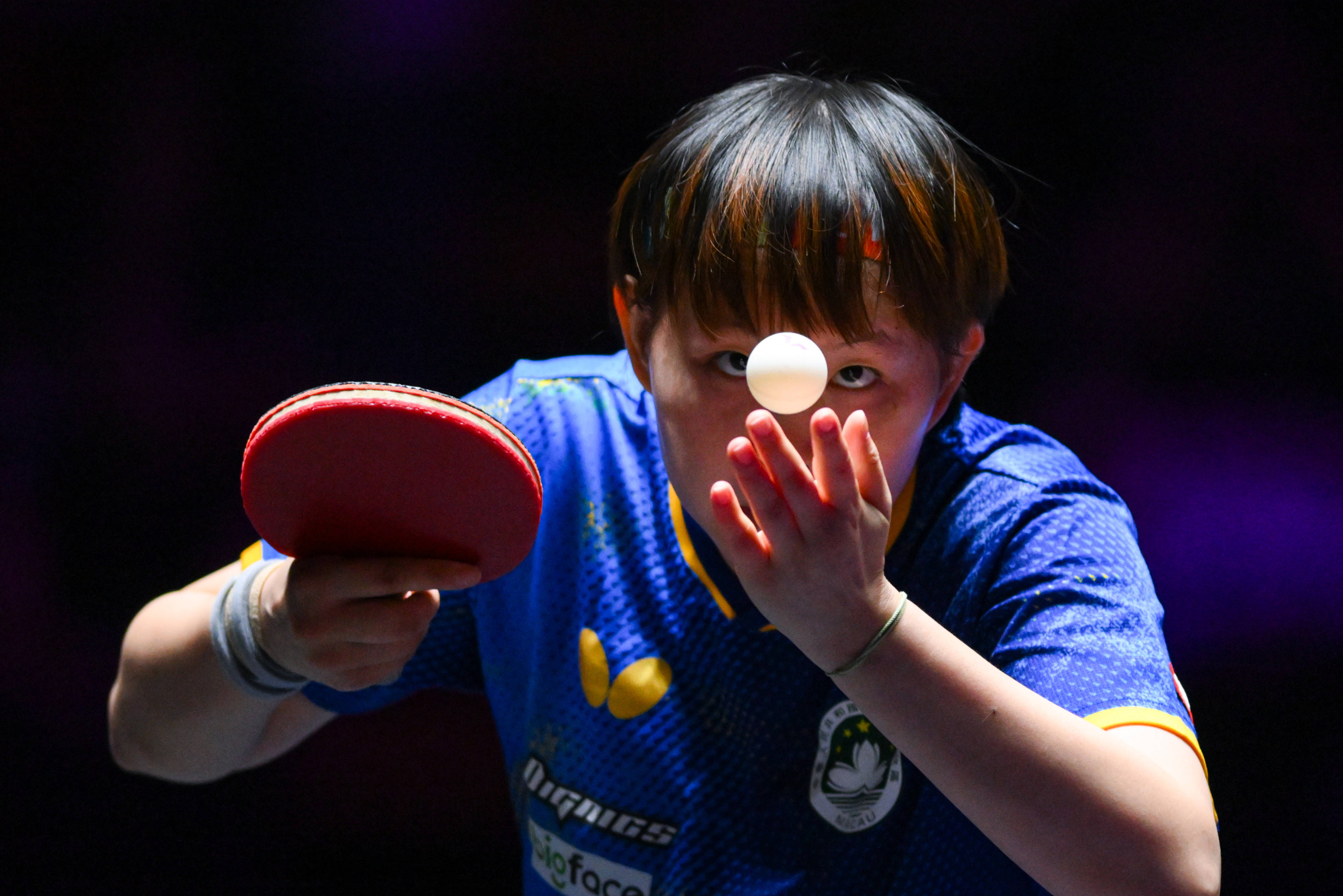 阿森纳vs诺丁汉森林_(体育)乒乓球——WTT澳门冠军赛:王曼昱晋级女单四强