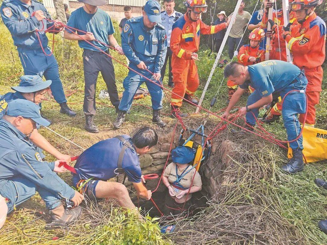 阿根廷职业联赛_泉州坠井女子“54小时噩梦”：几条蛇爬身上阿根廷职业联赛，双侧肋骨骨折！绝望时靠一个信念坚持活下来……