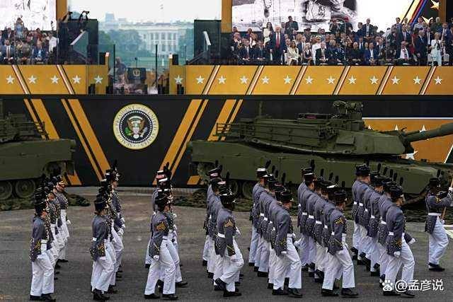 皇冠信用盘如何申请_解放军刚透露大消息皇冠信用盘如何申请,意识到不对劲的特朗普,紧急召回800名大将