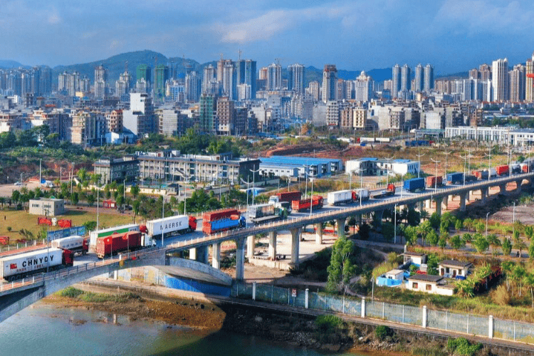 皇冠信用網代理如何申请
_广西东兴国企总经理被指“出轨抓现行”皇冠信用網代理如何申请
,已免职!9月曾现身