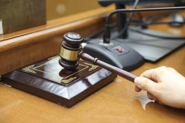 皇冠信用代理出租
_两死者均死于家中而非交通事故皇冠信用代理出租
,定损员伙同他人骗保120余万收54万“感谢费”,法院改判了