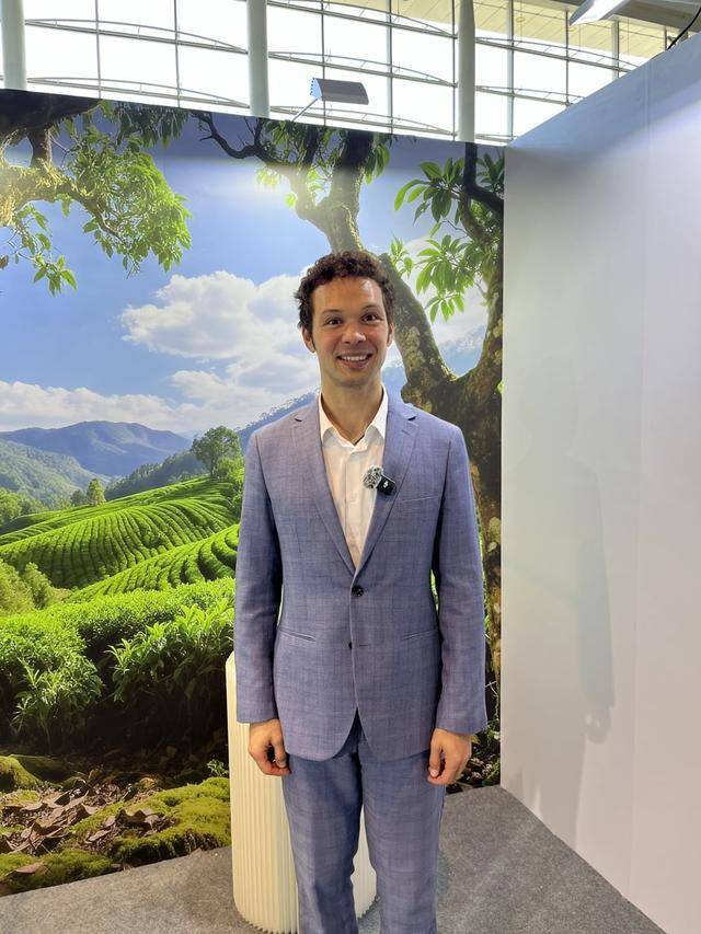 皇冠信用登123出租
_乌克兰主持人耶果:中国近些年的巨变不只在于建设发展