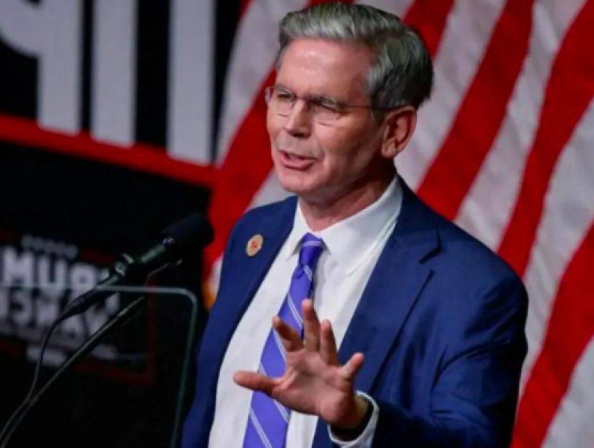 哥伦比亚足球
_实属罕见!特朗普态度又变了哥伦比亚足球
,美财长喊话中国,主动取消对华制裁,中美接下来的路该怎么走?