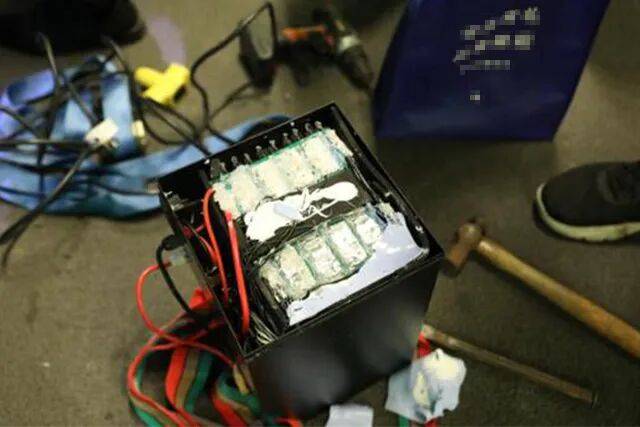 皇冠体育App下载
_集中曝光皇冠体育App下载
!郑州市2025年11月共发生13起电动自行车火灾!