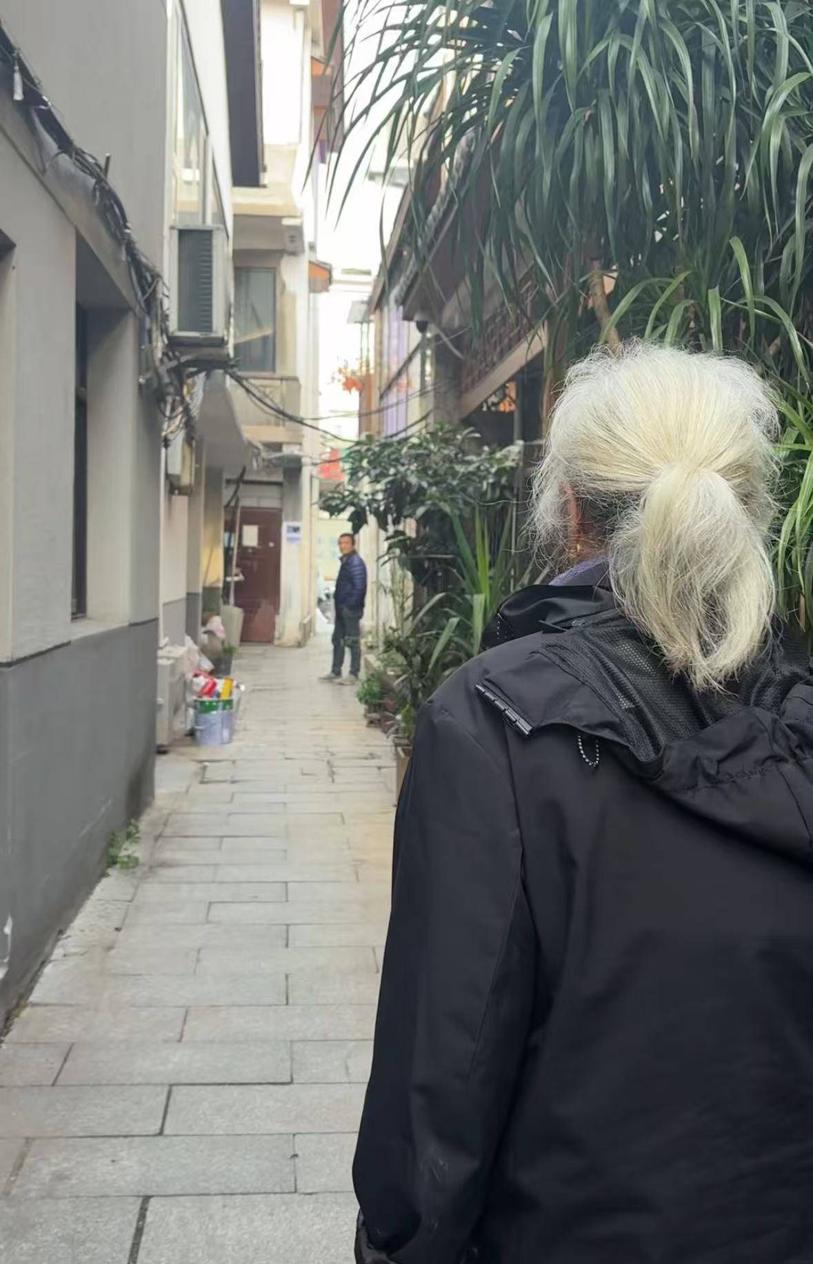 皇冠信用網代理平台
_“冤枉我皇冠信用網代理平台
,气得要死!”长沙盲人老太巷子里专挑女性带路?当事人发声,社区登门安抚