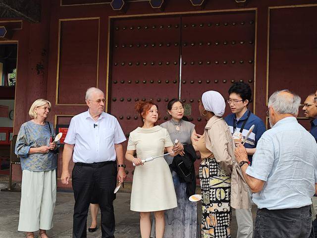 明尼苏达山猫联赛_巴基斯坦前总理特别助理：北京人是北京最大的财富