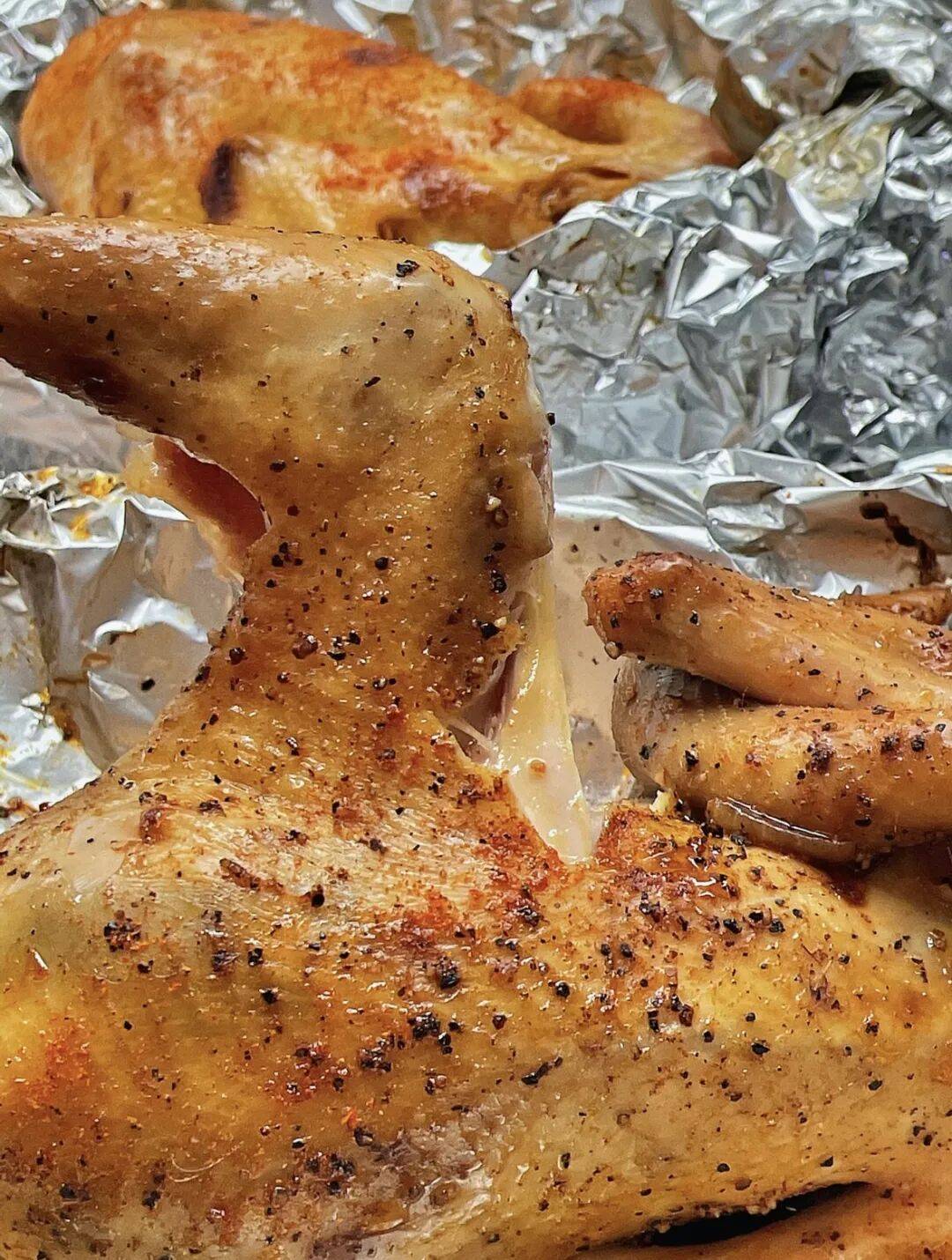 网上买球怎么买_柳州俩人竟在绿化带里“窑鸡”网上买球怎么买,鸡还未入窑就......