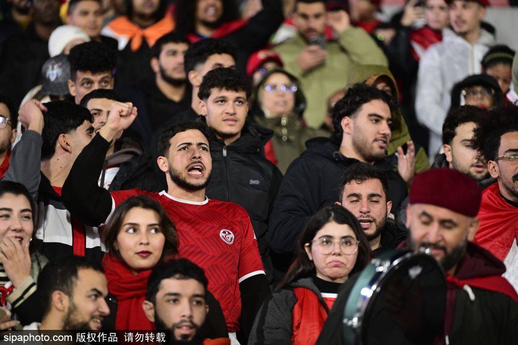 皇冠hga035_王钰栋的任意球时刻：一脚未能改写比赛的命运