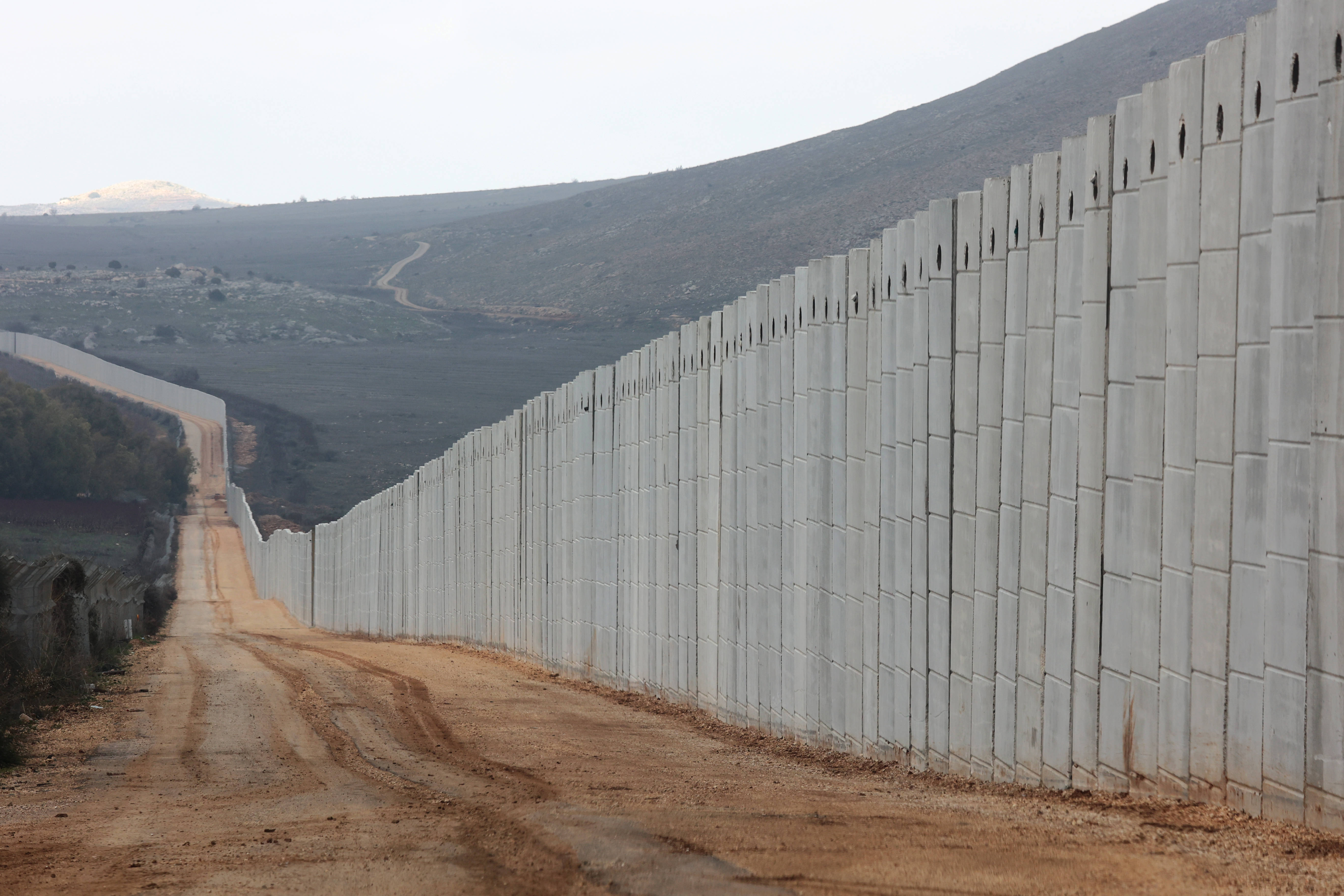 皇冠网址_以色列在以黎边境地区修建隔离墙