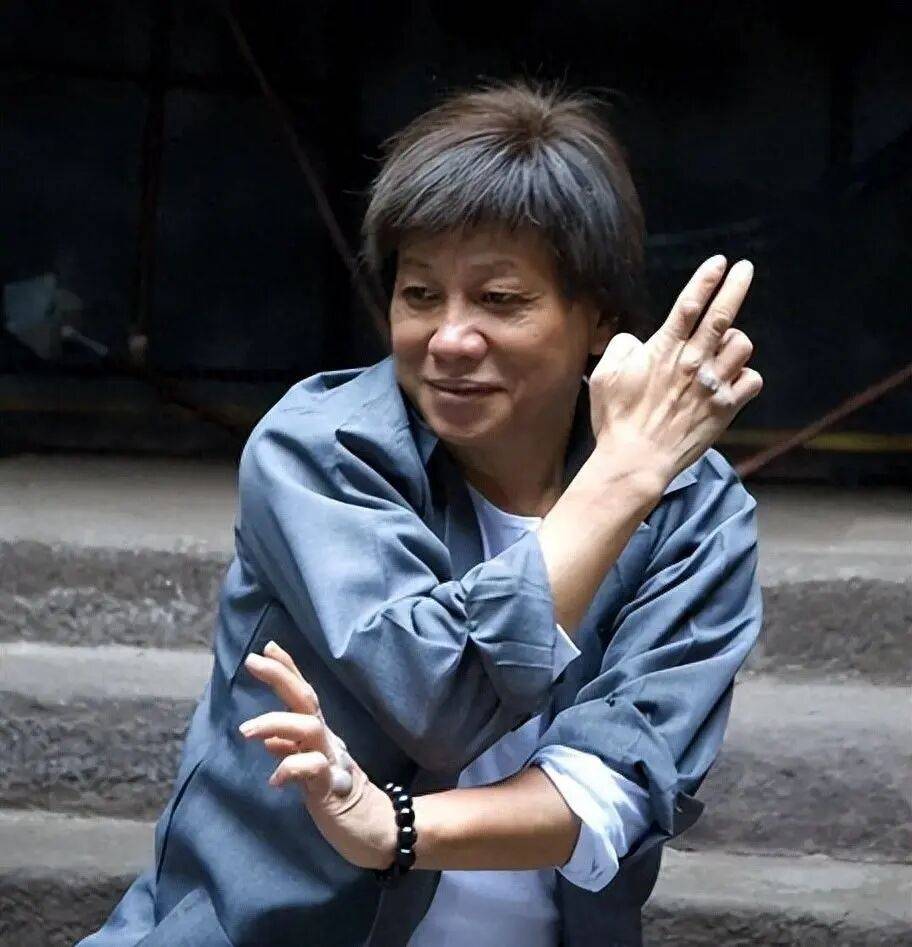 皇冠信用网登1_著名功夫明星梁小龙去世皇冠信用网登1,享年77岁,曾在《功夫》中饰演“火云邪神”,其将在深圳出殡