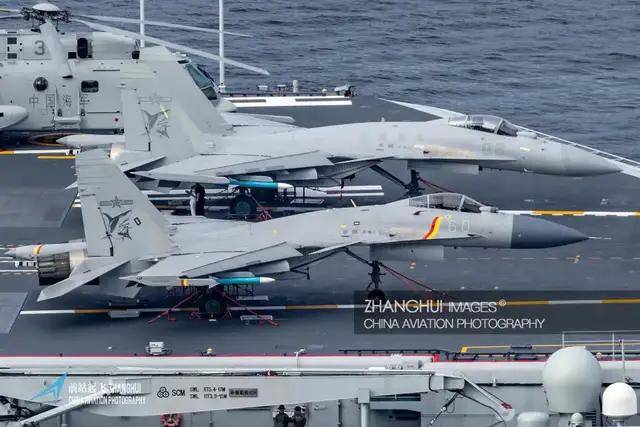 皇冠信用网网址_三代同堂皇冠信用网网址!央视首次出现歼-11、歼-11BS、歼-11BG同框画面