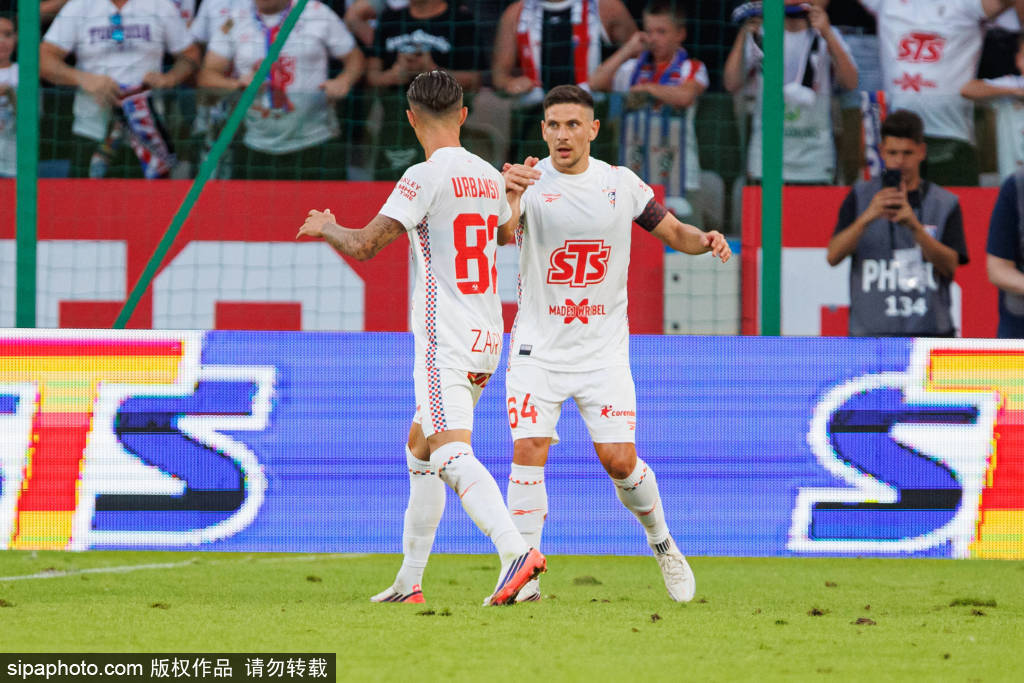 皇冠登1登2登3出租_中超神剧情：0-2落后 两球被吹 争冠豪门90分钟绝杀 3-2大逆转