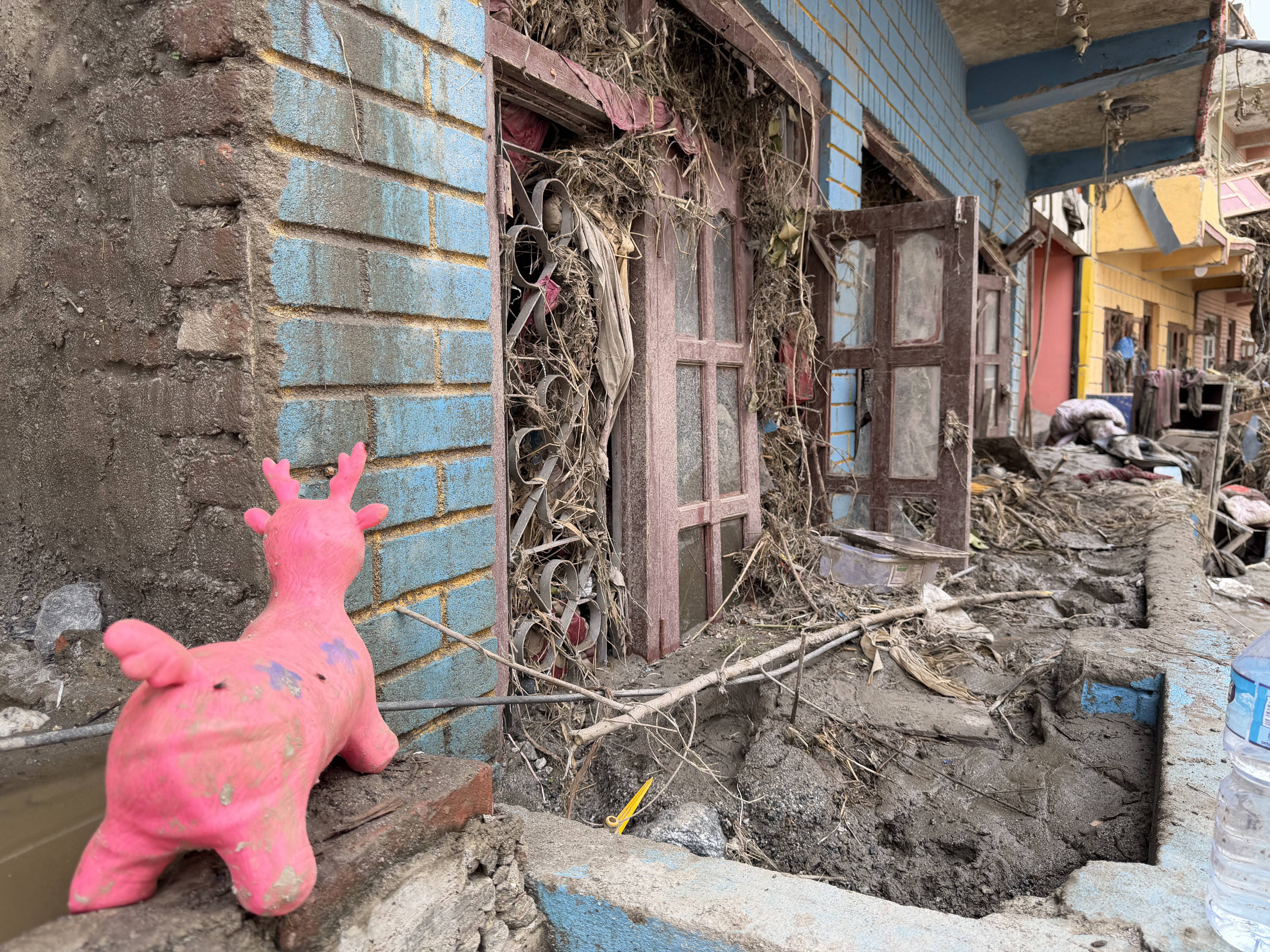 皇冠信用网APP下载_尼泊尔泥石流已致626人死亡 2426人失联