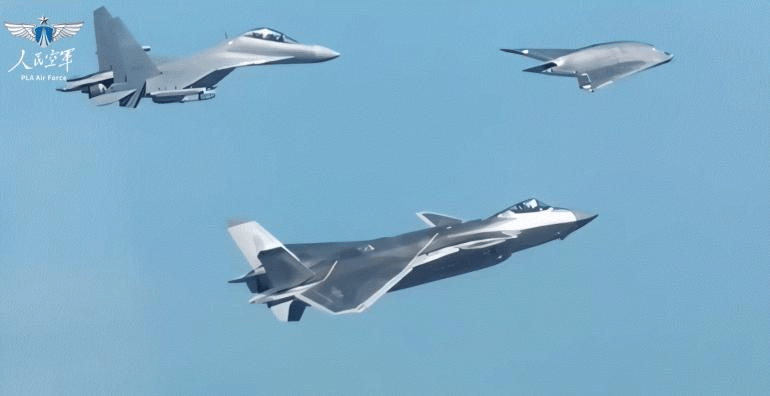 皇冠信用网在线申请_轰-20这次又悬了?中国空军放出新信号皇冠信用网在线申请,"新质作战力量"浮出水面!