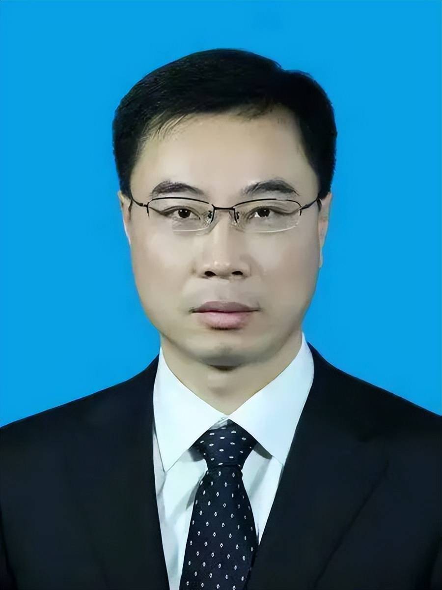 皇冠mos077
_湖北省宜昌市市长陈红辉、孝感市市长林中麟、孝感市委副书记(正厅长级)王云清皇冠mos077
,拟进一步使用