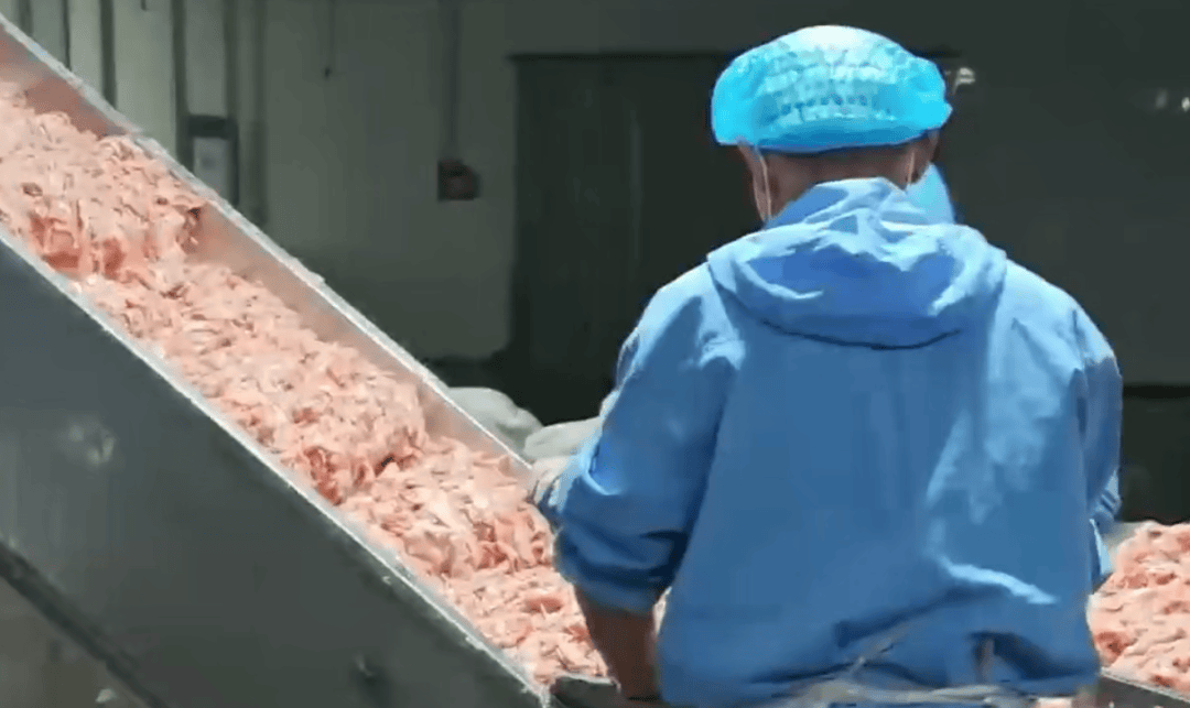 世界杯现金买球
_河南“鸡脖泥”曝光后世界杯现金买球
,记者致电河南省市场监管局,工作人员作出回应!